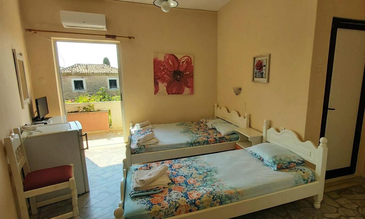 Intos Apartments Agios Nikolaos  Eksteriør billede