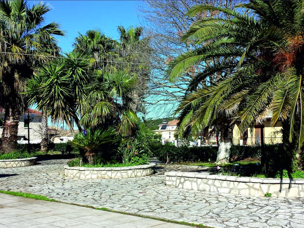 Intos Apartments Agios Nikolaos  Eksteriør billede